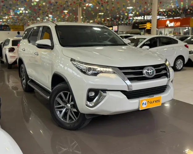 Toyota Hilux SW4 SRX 4X4 2.8 TDI 16V Dies. Aut. 2020