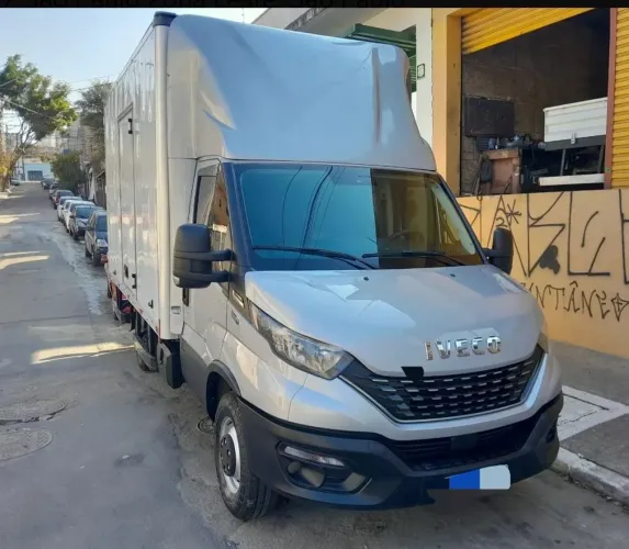 Transfiro a dívida,Iveco Daily 35-150 baú grande