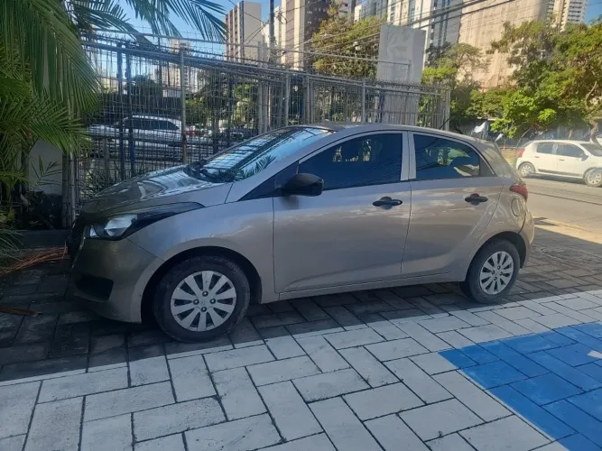 Hyundai HB20 Unique 1.0 Flex 12V Mec. 2019