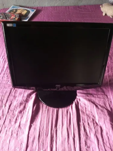 Monitor AOC