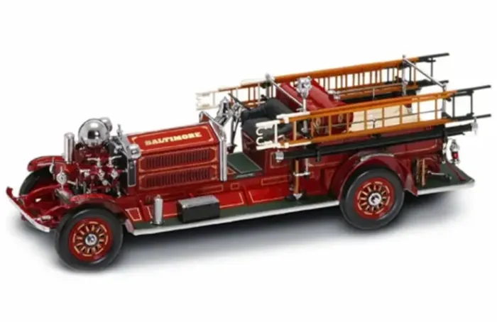 Carro de bombeiros 1925 Ahrens-Fox N-S-4 Fire Engine, Red/ White 1/24 - Yatming #20108