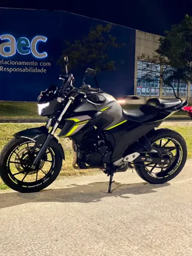 FAZER 250 2024 (APENAS 16 MIL RODADOS)