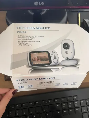 Babá Eletrônica Easy Contact 3,2 Sem Fio Com Visão Noturna Cor Branco- usado