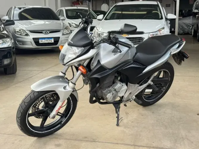 HONDA CB 300R FLEX ANO 2010