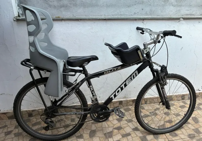 BICICLETA COM MARCHA 