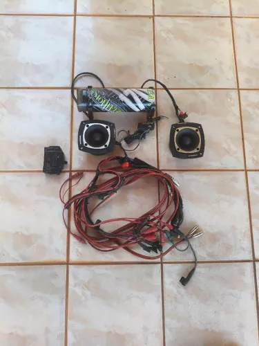 peças de som automotivo