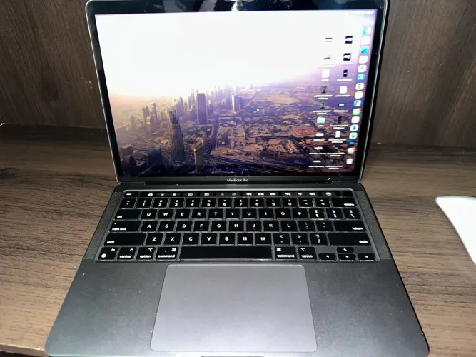 MacBook Pro 13 m1 2020 - 16GB RAM - 1TB SSD