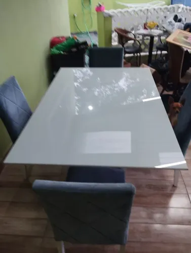 MESA JANTAR COM 4 CADEIRAS