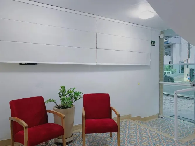 Apartamento Térreo - 2 Dormitórios para Locação no Boqueirão - Santos/SP