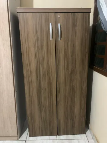Armário Multiuso 2 Portas - Ótimo Estado