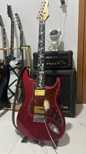 Guitarra Custom Giannini