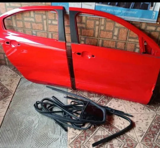Portas Fiat cronos lado direito..