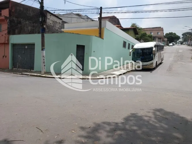 Galpão com 200m² de área útil para venda e locação na Vila das Mercês