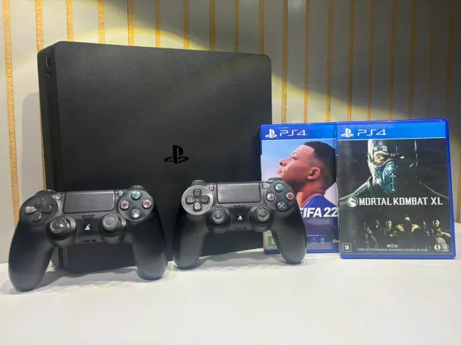 PS4 Slim 1TB + 2 Controles Originais + FIFA 22 + Mortal Kombat