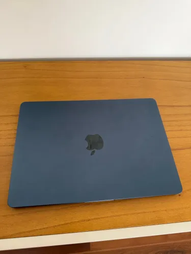 MacBook Air M3 2024 24gb memória/256gb armazenamento