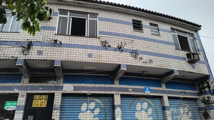 Imóvel para aluguel possui 27 metros quadrados em Realengo - Rio de Janeiro - RJ
