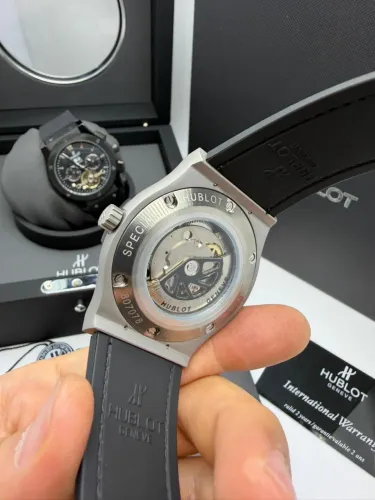 Relógio Hublot automático 44mm
