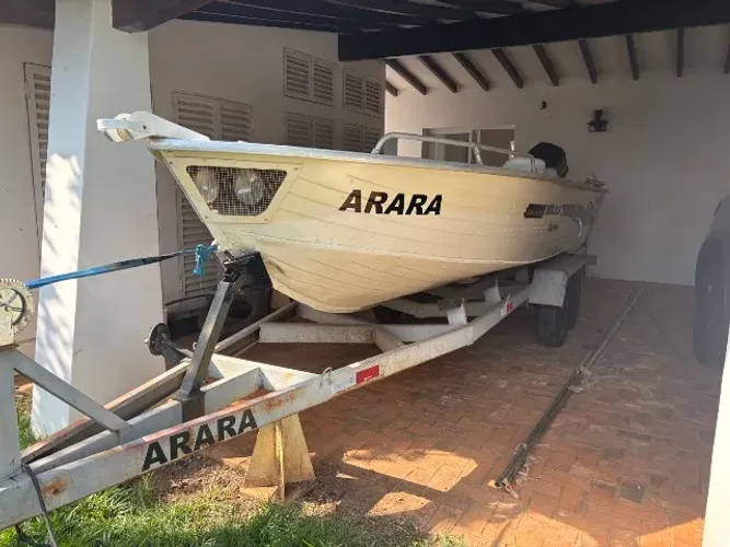 Marajó levefort 19 pés (6,1m) com carreta e motor 115HP