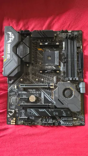 Placa mae x570