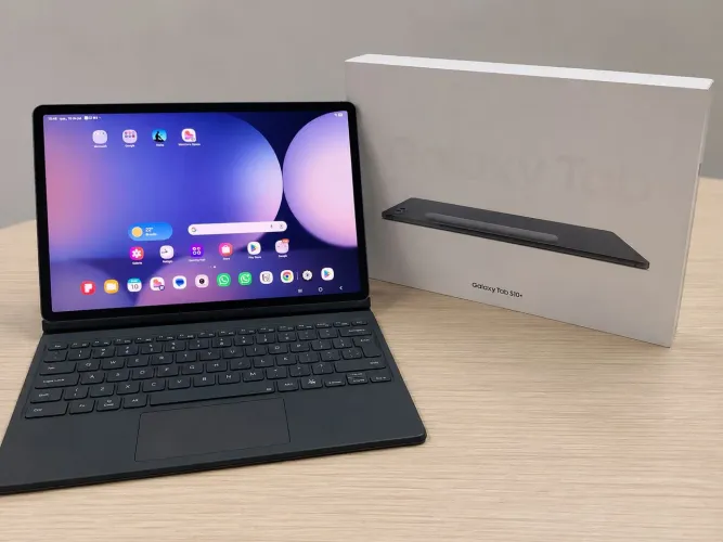 Tablet Galaxy Tab S10+ com Teclado Original 