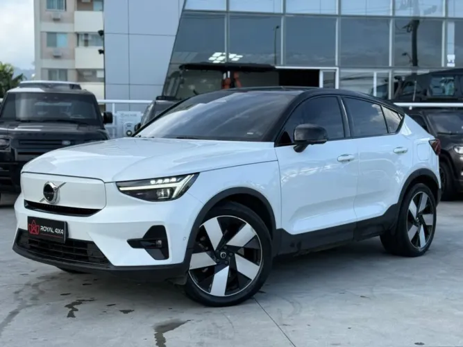 Volvo C40 Recharge Pure Eletric (elétrico) 2022