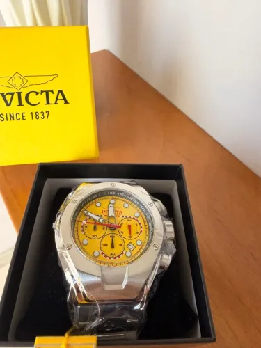 Relógio INVICTA CRONÓGRAFO AMARELO