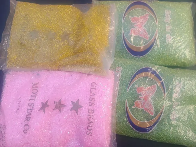 Miçangas, Vidrilhos e Pedrarias para Artesanato - Diversas Cores e Tamanhos