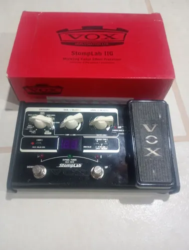 Pedaleira Vox stomplab 2 para guitarra 