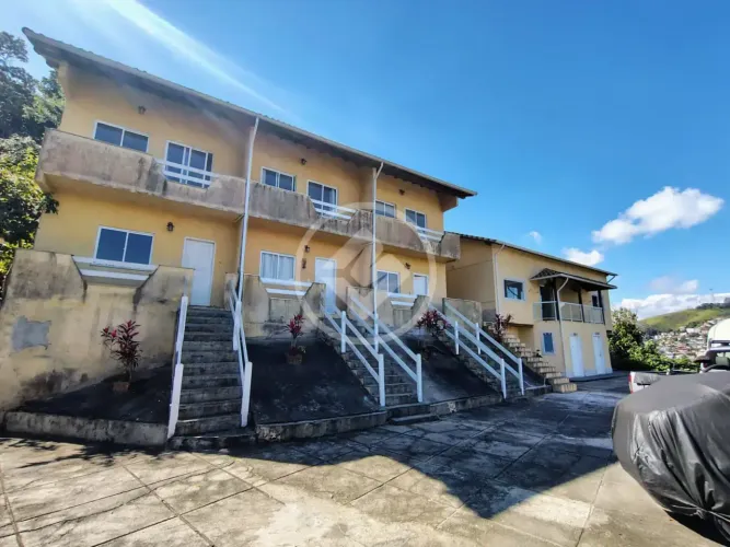 Casa geminada para locação em Vila Muqui - Teresópolis/RJ. codigo: 309074