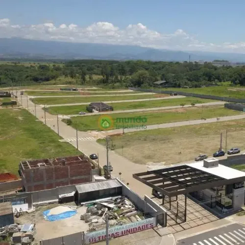 Terreno no Condomínio Campo Di Fiori, Taubaté, 200 metros