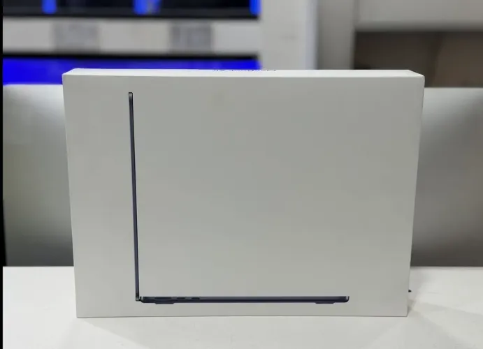 MacBook AIR M5 - 512/16gb LACRADO 
