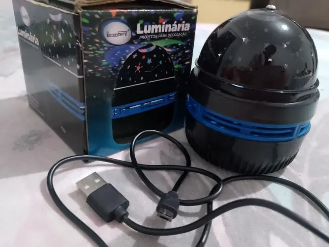 Luminária projetor de estrelas giratório