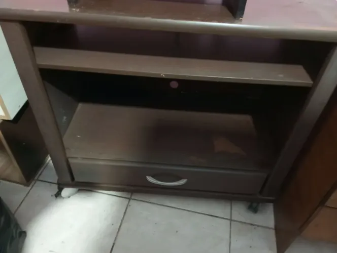 Cômoda antiga 