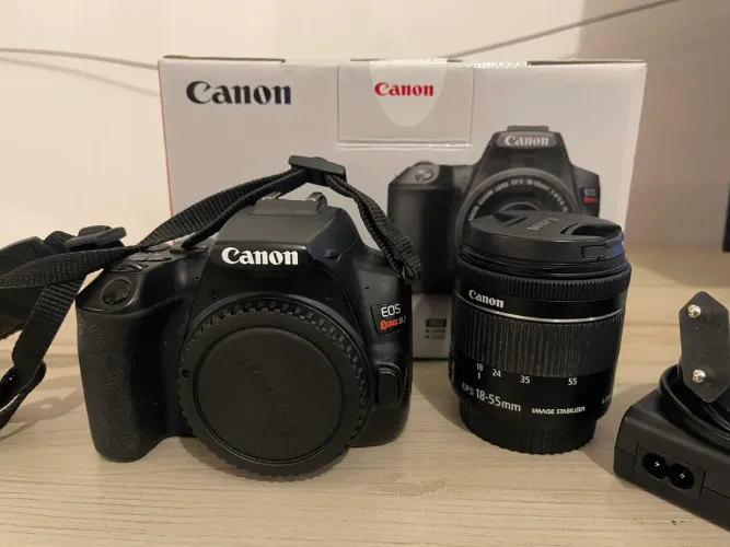 Canon SL3 + Lente 18-55mm
