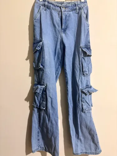 Calça e bermuda tamanho 14 anos para menina