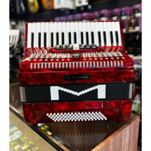 ACORDEON MICHAEL 80 BAIXOS - SEMI-NOVO, PERFEITO ESTADO