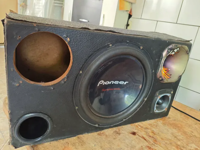 Caixa trio Pioneer 12p 400rms