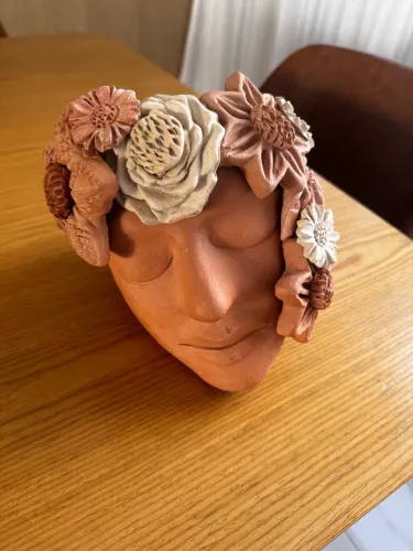 Vaso para planta rosto de mulher artesanal