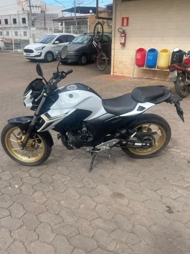 Yamaha FZ25 250 Fazer Connected 2025