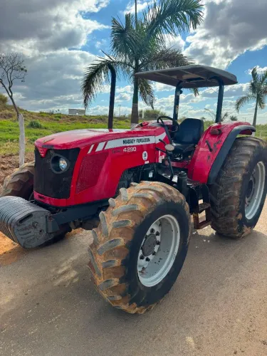 MF 4290 4X4 ANO 2016 $150mil