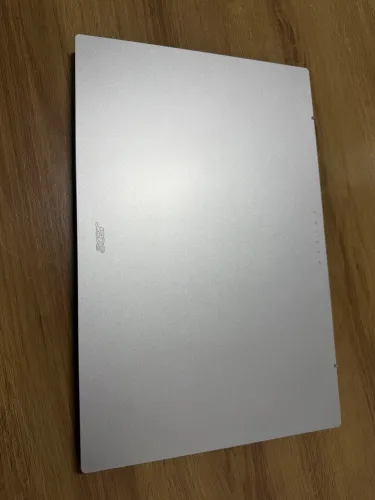 Notebook Acer aspire go15 cor i5 16gb de ram e 1Tb de memória