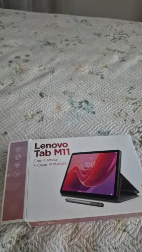 Tablet Lenovo Tab M11, em excelente estado, apenas 6 meses de uso, muito bem conservado.