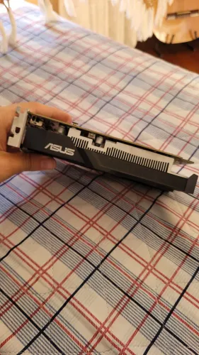 Placa de vídeo GTX 1650 Asus Usada