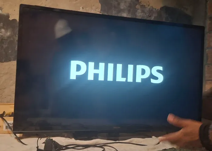 Tv philis nao e smart ja digital sem controle 46 polegadas