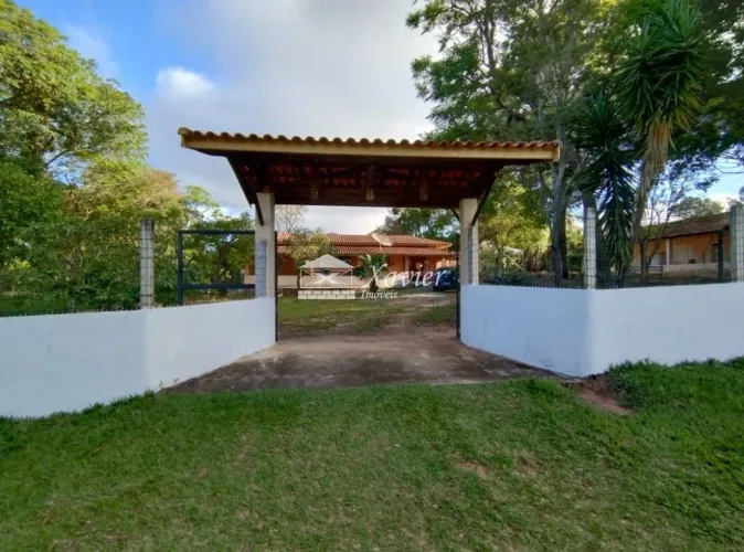 Chácara com 2 dormitórios à venda, 1000 m² por R$ 295.000,00 - Cercadinho - Alambari/SP