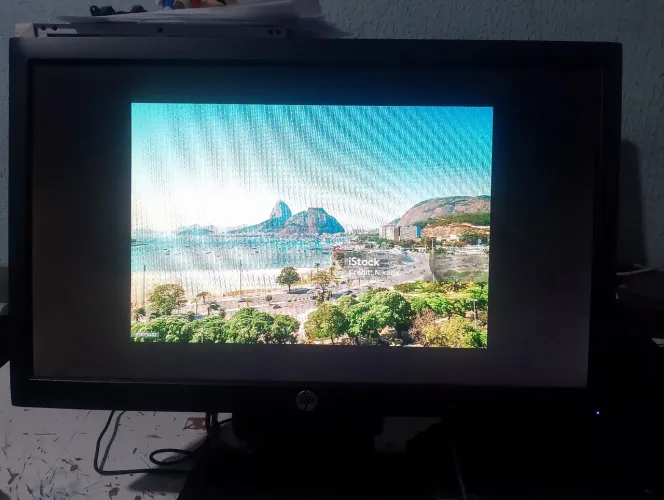 Monitor Hp 20 polegada.VGA.Dipley port