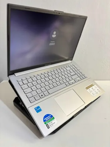 Notebook ASUS Vivobook Go E1504GA | Intel Core i3-N305 | 4GB RAM | SSD 256GB | Tela 15.6"