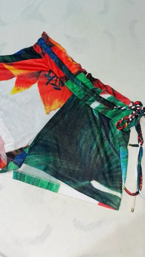 Combo Blusa Praia Afghan (M) + Short Praia Água de Coco - R$ 39,99