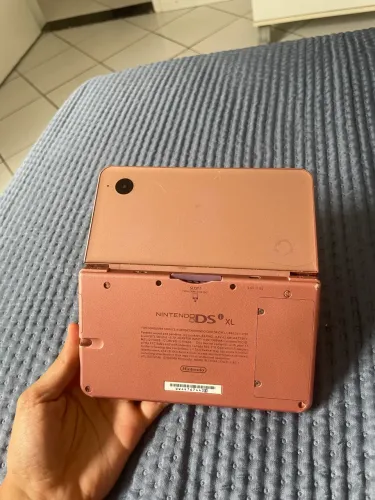 Nintendo DS XL + Cartão de jogos R4