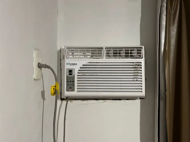 Ar condicionado janela 10.000 - com controle remoto